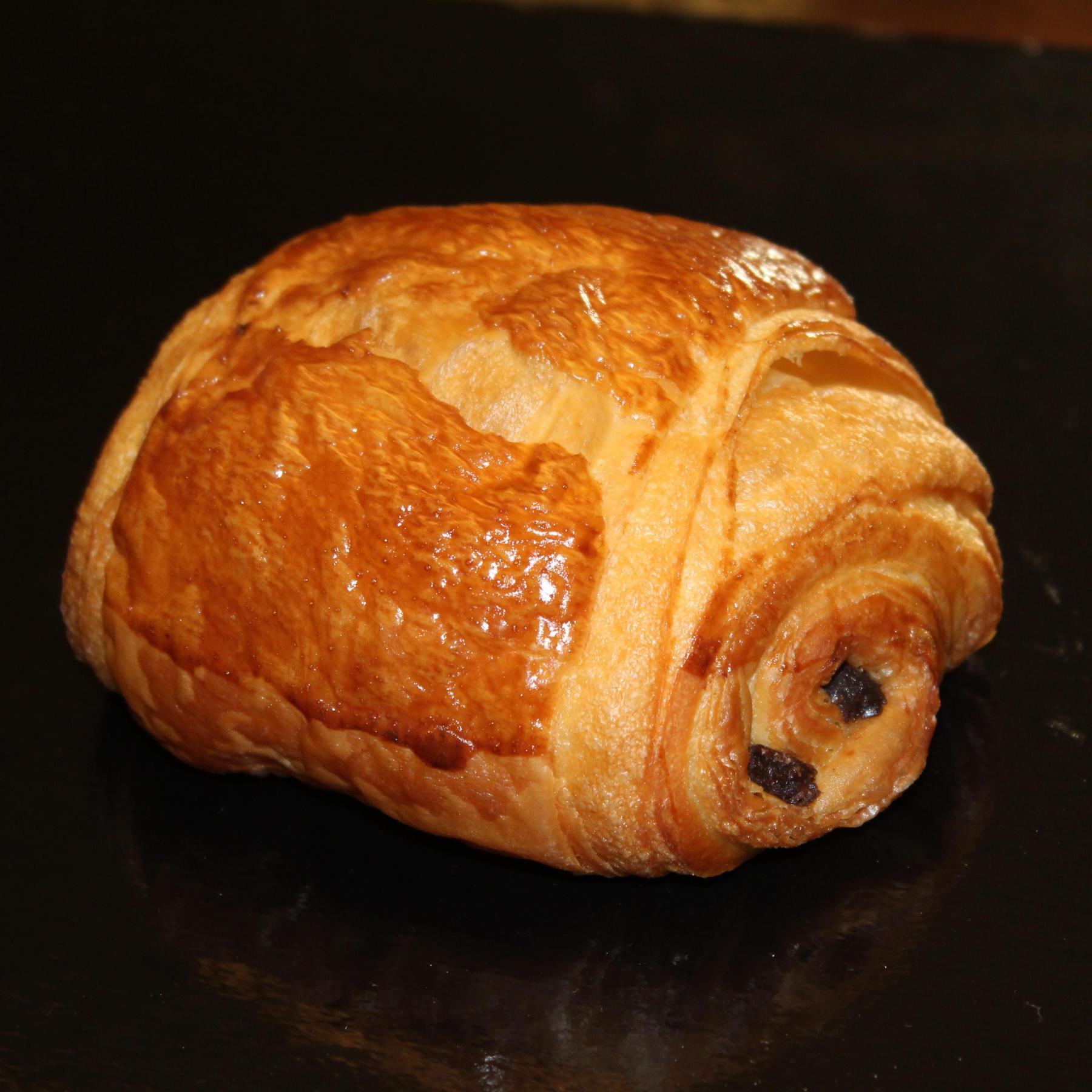 Prix Croissant Et Pain Au Chocolat En Boulangerie Pain au chocolat